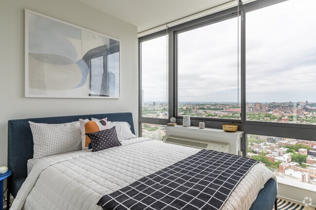 1BR, 1BA - 597SF