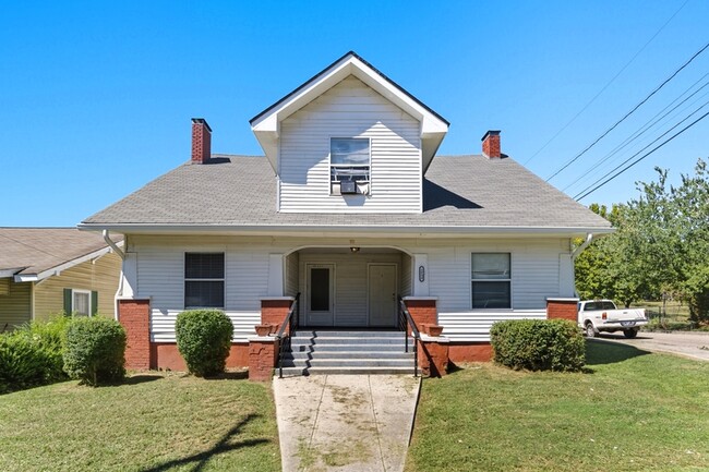 Building Photo - 1939 McCalla Ave Rental
