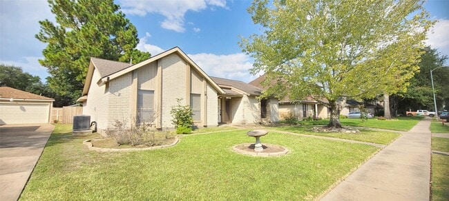 Photo - 14814 Earlswood Dr