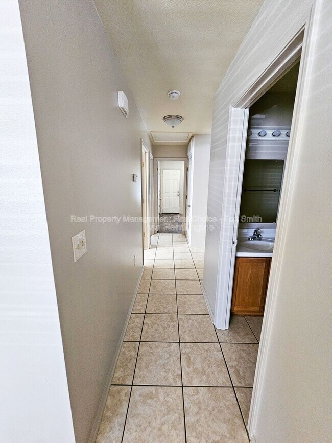 Photo - 1439 Brazil Ave