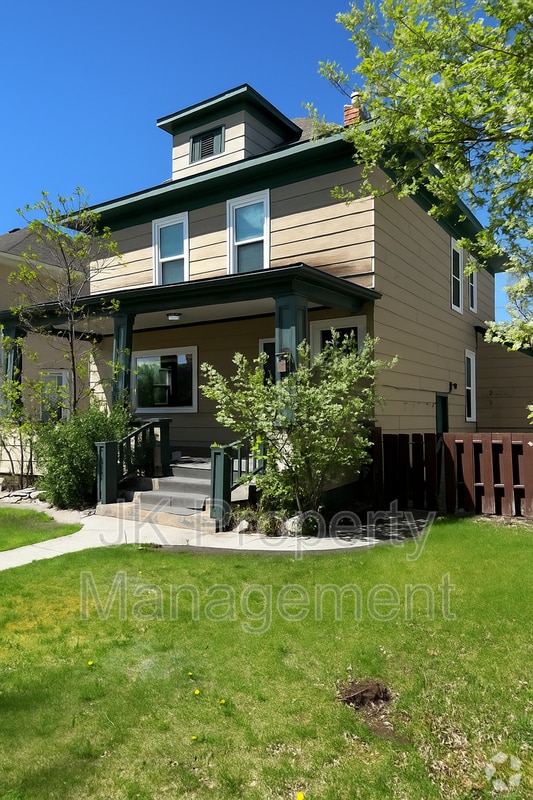 Building Photo - 913 5th Ave N Rental