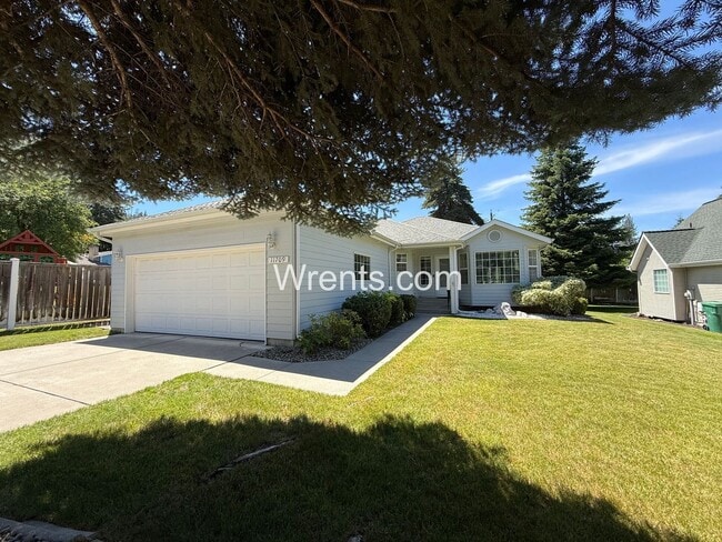 Building Photo - Stunning North Spokane Home | 5 Bed, 3 Bath, Covered Deck & More!