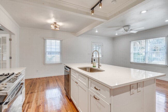 Photo - 1936 Truett Dr