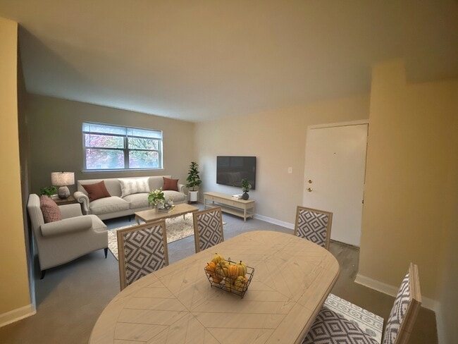 Photo - Rocklin Park Apartments