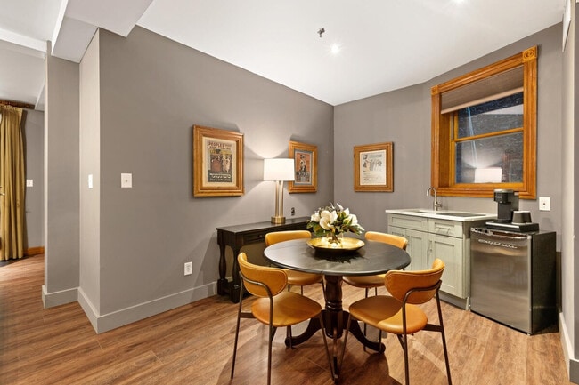 Photo - 38-03 24th St Unidad ID1285738P