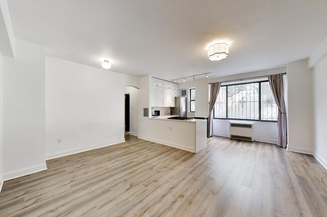 Photo - 1 Scott Cir NW Unit 1
