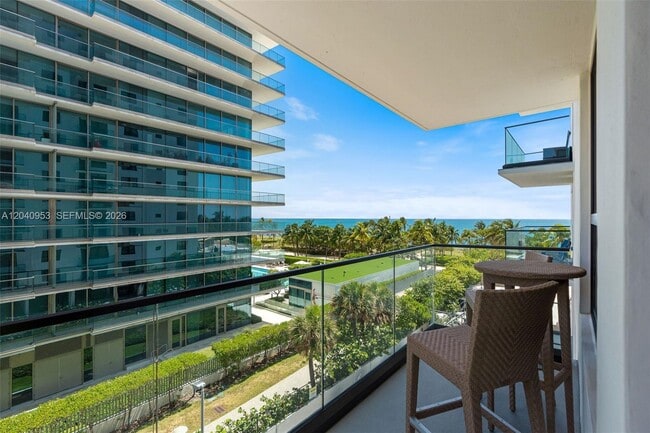 Building Photo - 10185 Collins Ave Unit 521