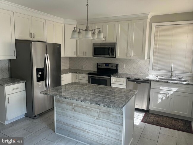 Photo - 211 W Market St