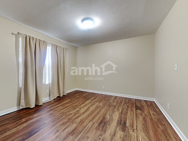 Photo - 9021 Braxton Dr