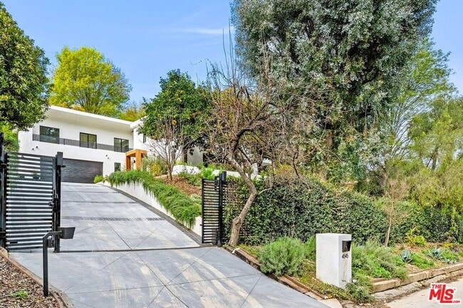Photo - 4545 Balboa Ave