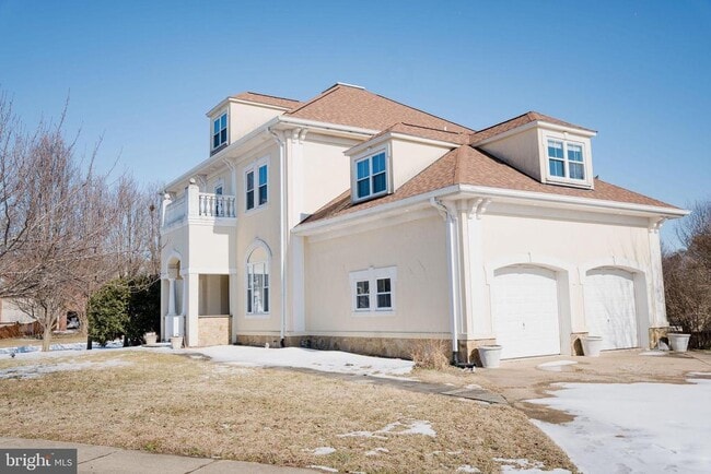 Photo - 6902 Tower of London Dr