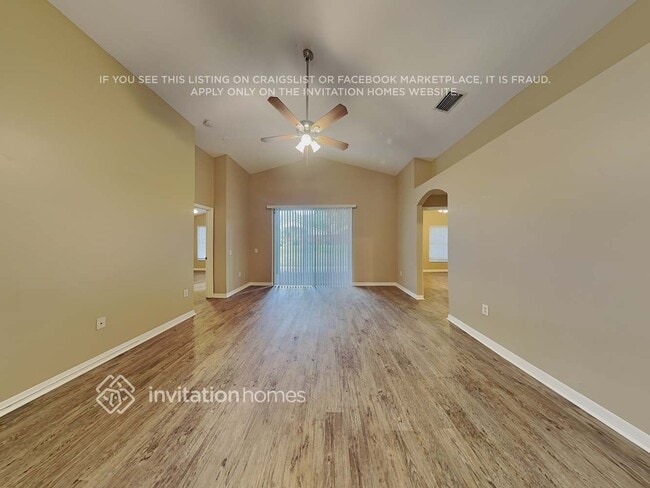 Photo - 724 Somerstone Dr