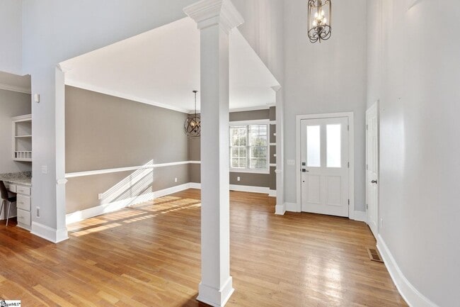 Photo - 403 Mossy Ledge Ln