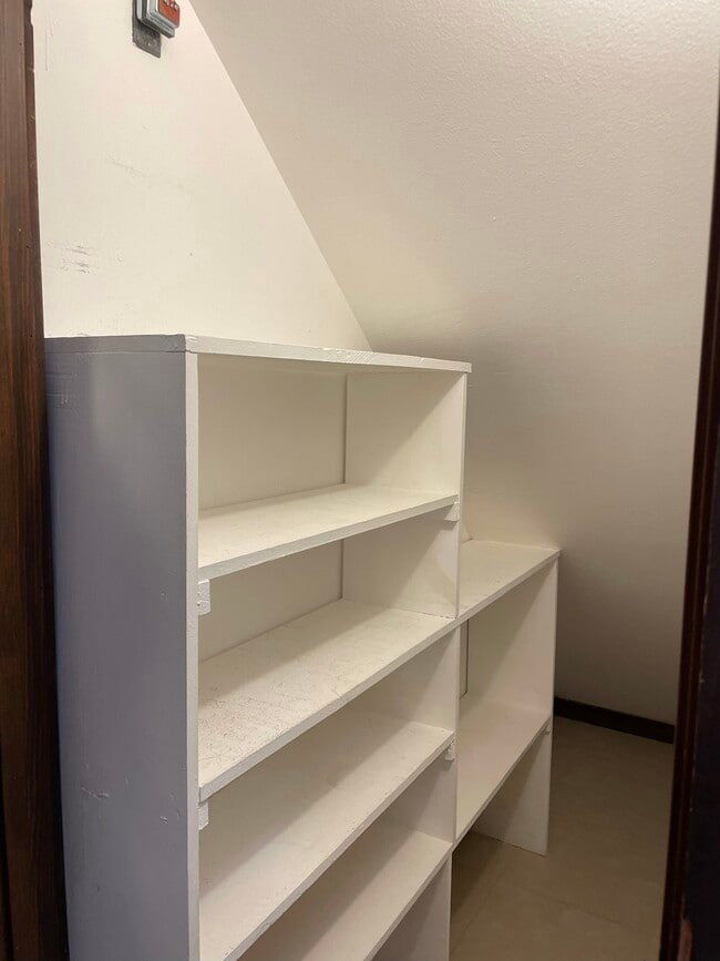 Photo - 1375 Cameron Ave