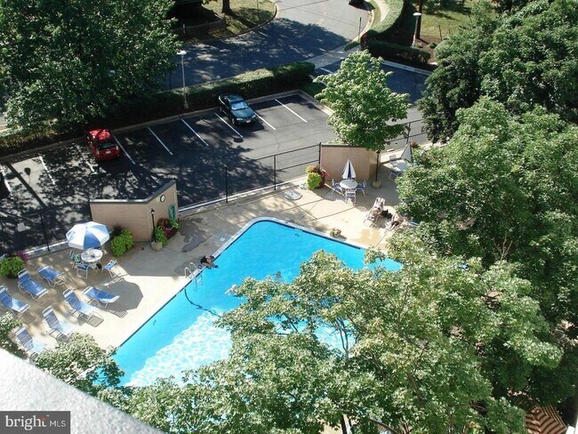 4501 Arlington Blvd Unit 223