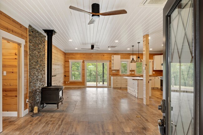 1503 Cornersville Hwy