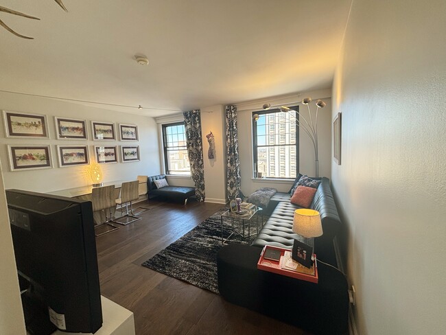 Sleek and light-filled - 109 N Main St Condo Unit 1003