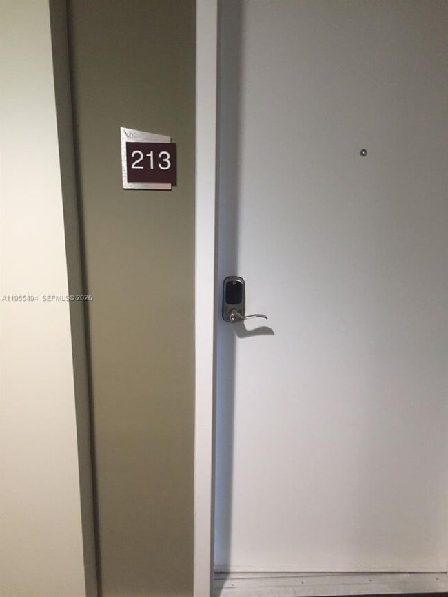 Building Photo - 7751 NW 107th Ave Unit 213