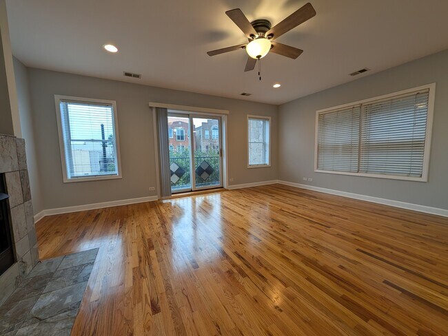 Photo - 2451 W Harrison St