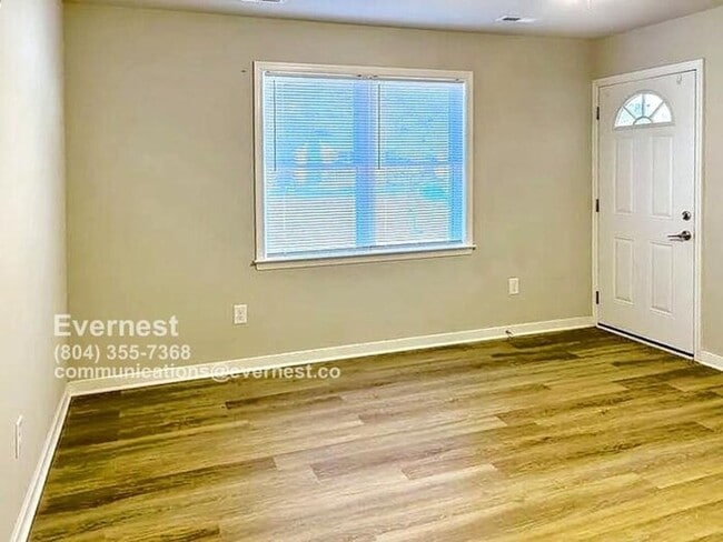 Photo - 15807 Meridian Ave