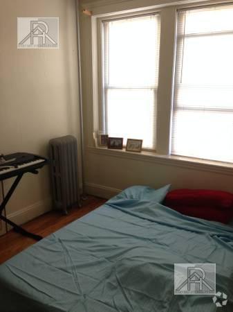 Building Photo - 1 bedroom in Brighton MA 02135 Unit 28 COPY Rental