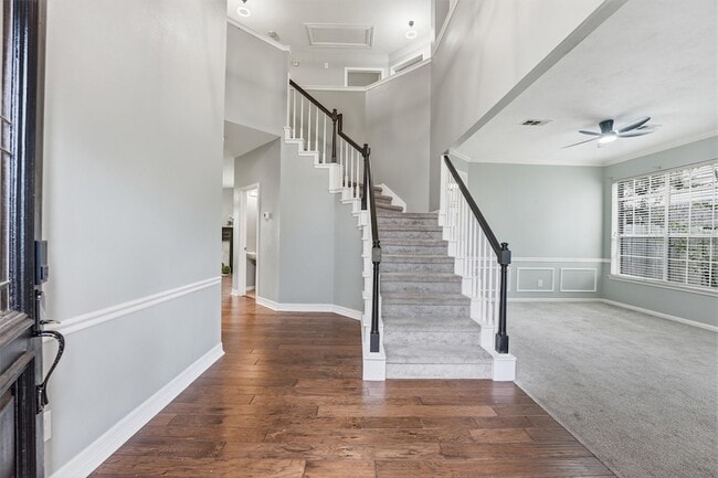 2413 Piney Woods Dr
