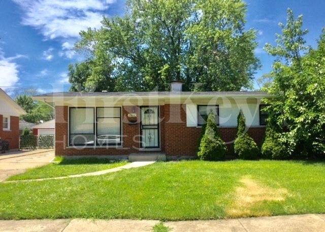 Building Photo - 15612 Woodlawn E Ave Rental