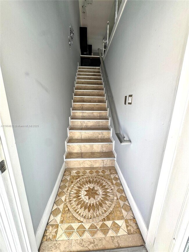 Photo - 7870 W 29th Way Unidad 201