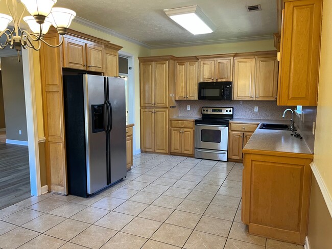 Photo - 14 Blueberry Ln