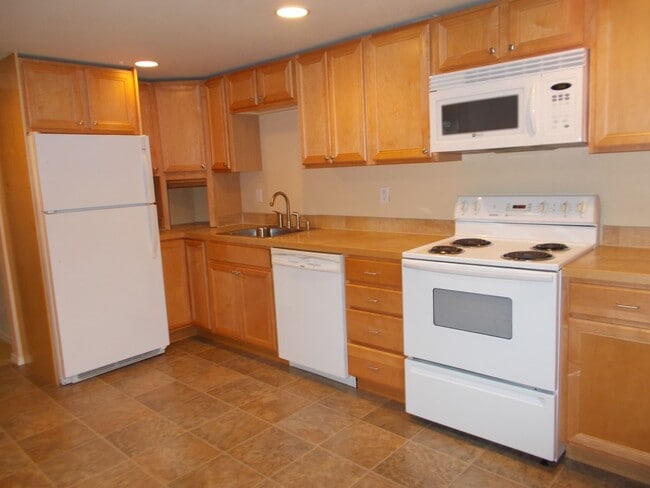 Photo - Charming Kenmore Cottage Three Blocks from Lake Washington