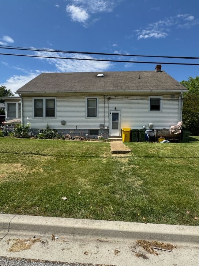 216 N Charles St Unidad B