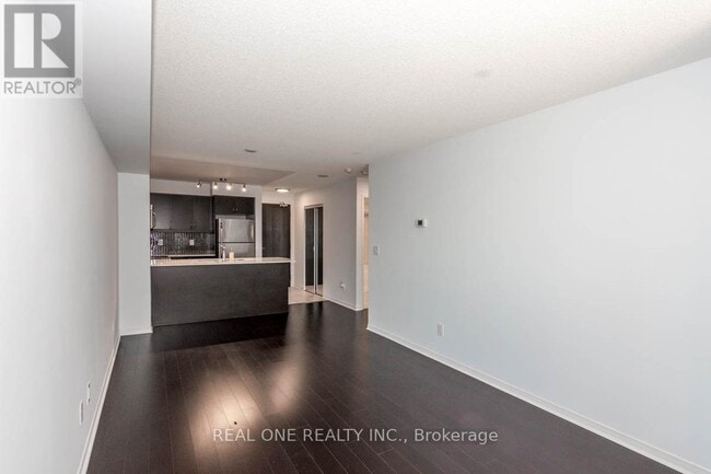 Photo - 75 King William Crescent Unit 605