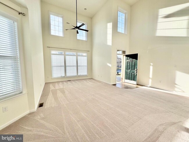 Photo - 231 Topaz Cir