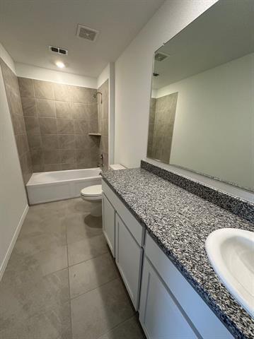 Photo - 320 Dewberry St