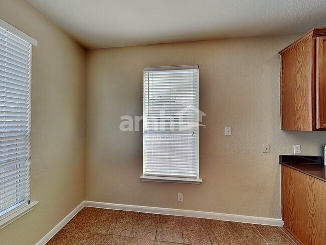 Photo - 13903 Bella Donna