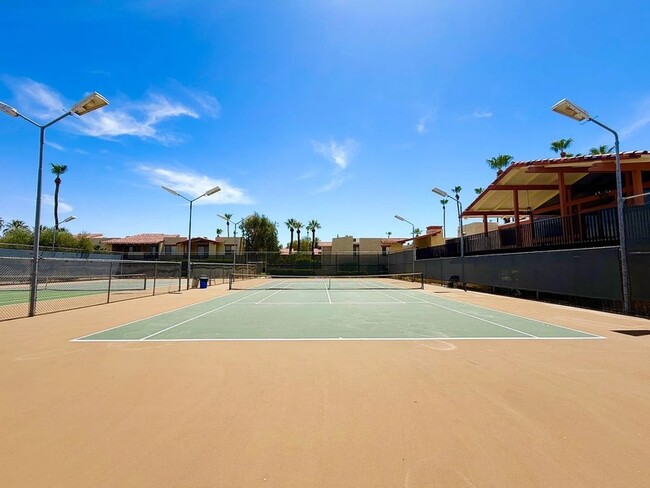 Photo - 1407 N Sunrise Way