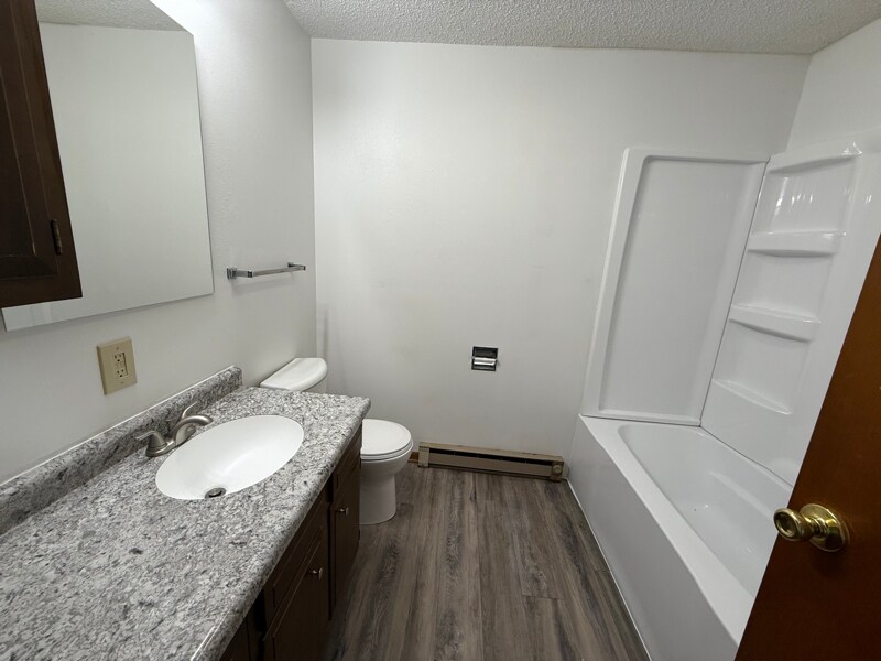 Photo - 208 Locust St