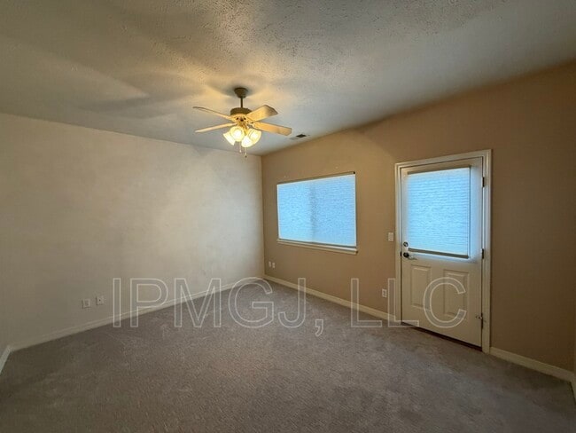 Photo - 568 1/2 Garden Grove Court