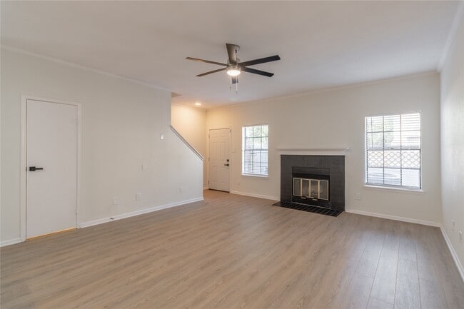 Photo - 9850 Pagewood Ln
