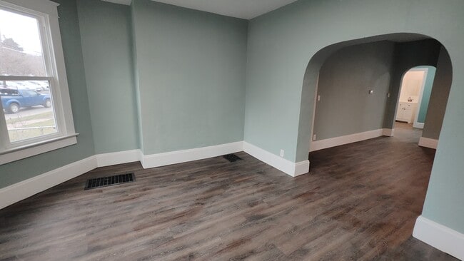 Photo - 1227 Maysville Ave