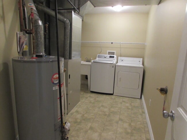 Photo - 6517 Peregrine Rd