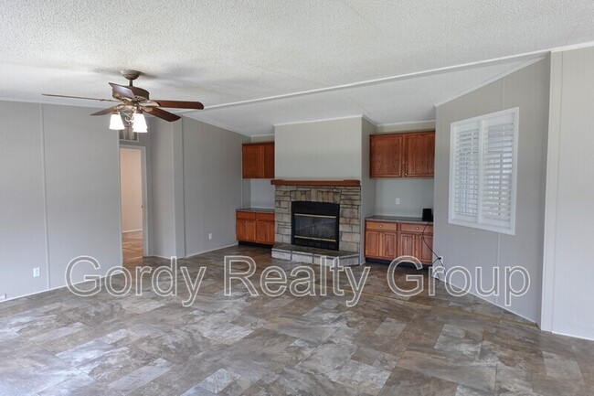 Photo - 1211 Dwellings St