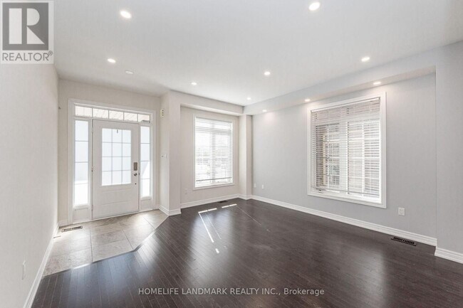 Photo - 3899 Arvona Pl