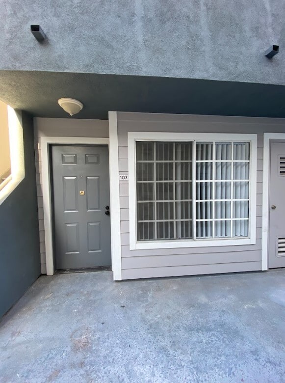 Photo - 5617 Carlton Way