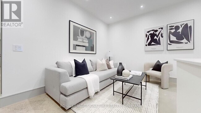 Photo - 82 Gough Ave