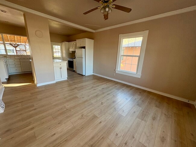 Photo - 1465 Central Ave