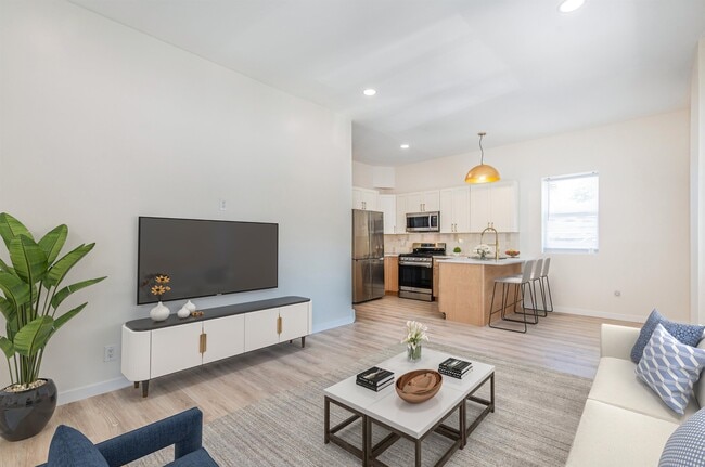 Photo - 6137 ADAMS St Unit #2