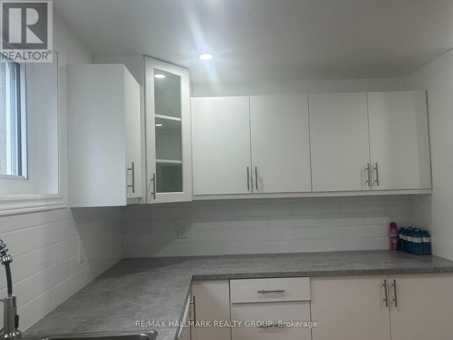 Photo - 1540 Maxime St
