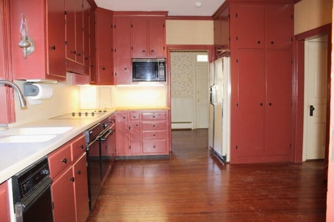 Photo - Spacious 5-Bedroom, 3-Story Farmhouse