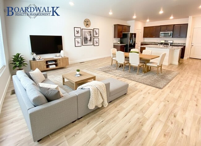 Photo - Beautiful 4 bedroom Townhome in West Valley!